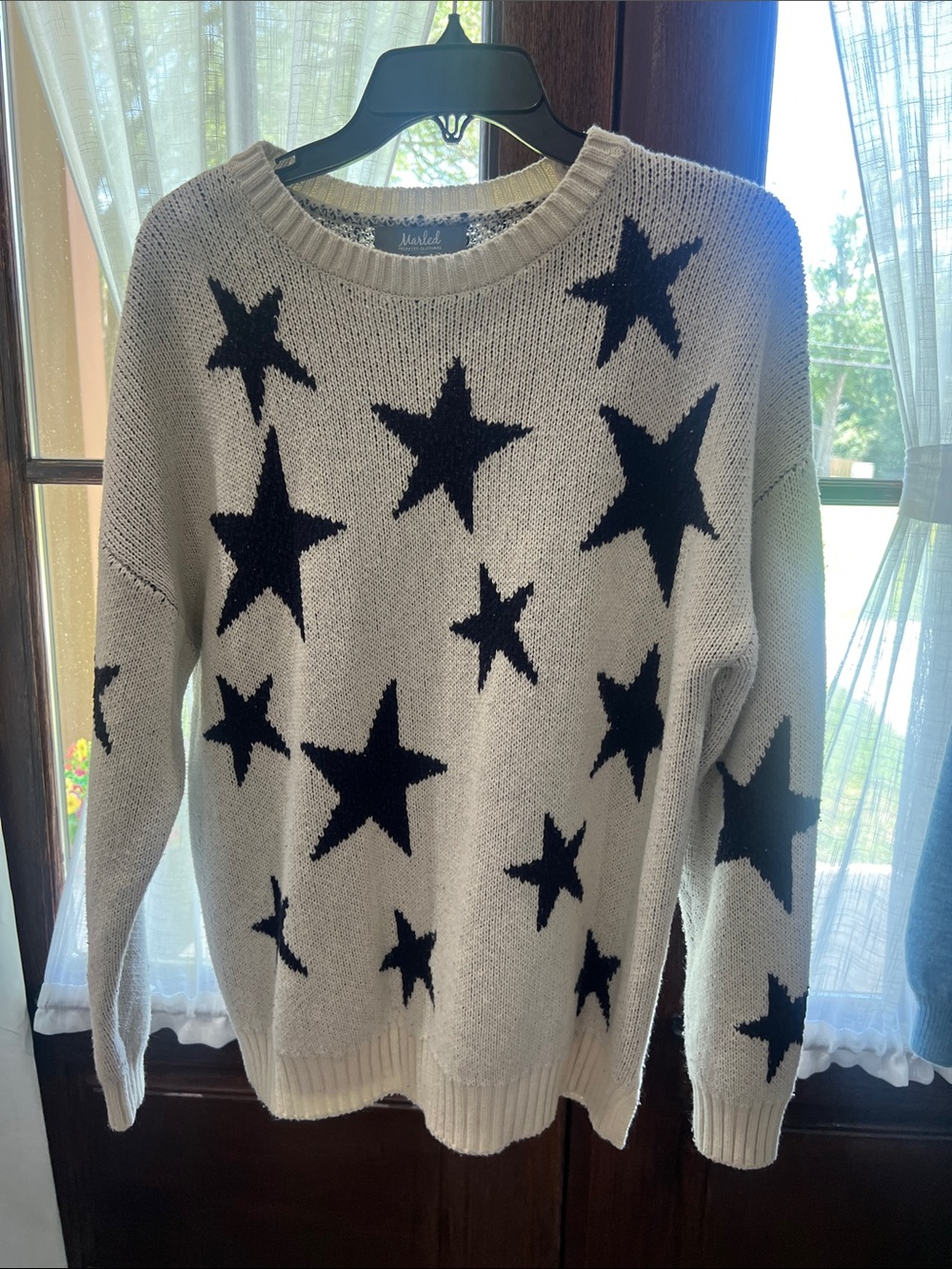 Marled Cream Crewneck Sweater with Navy Star Motif
